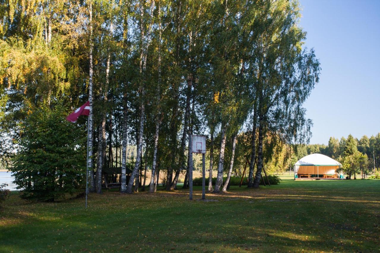 Atputas Komplekss Godeli Усма Экстерьер фото