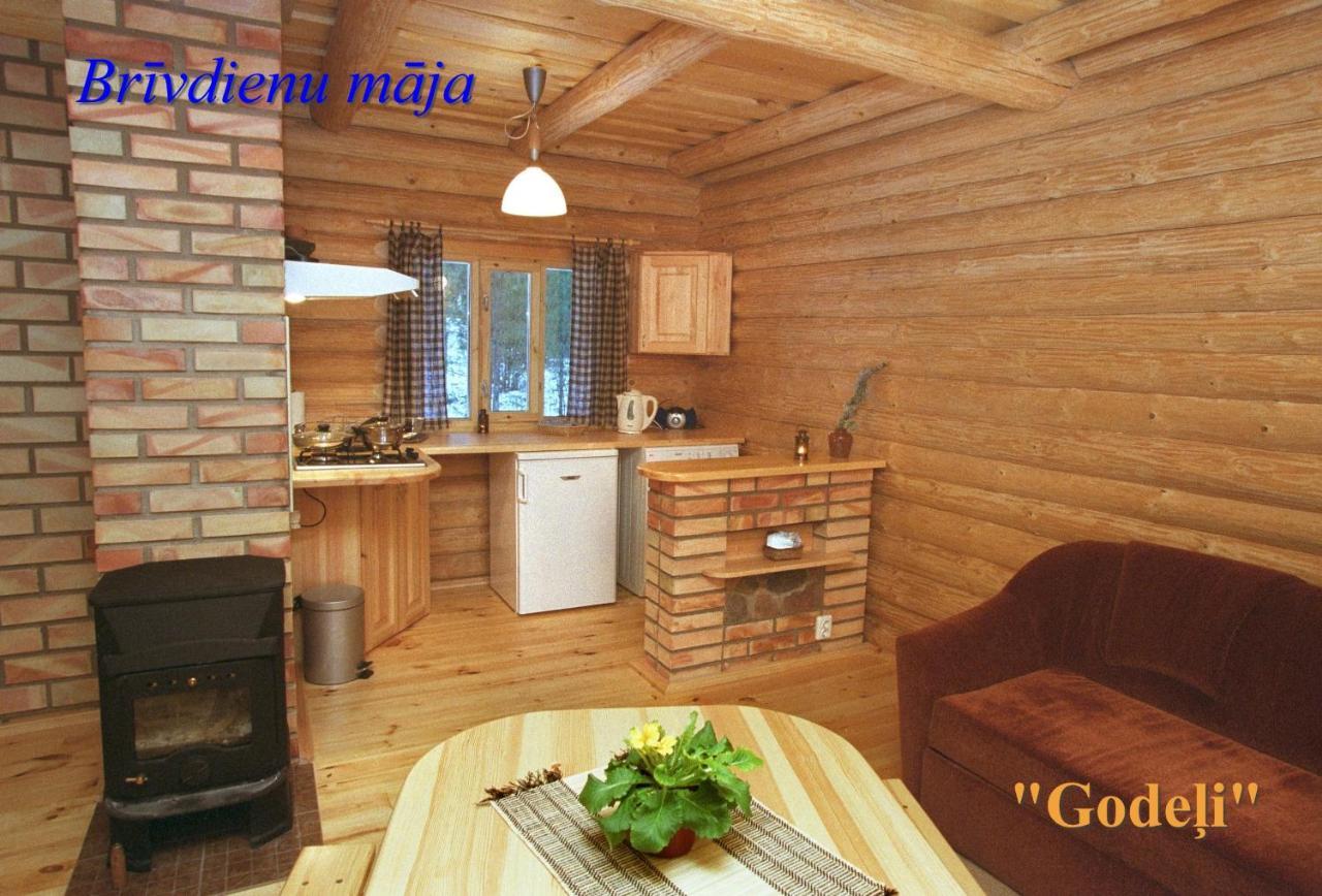 Atputas Komplekss Godeli Усма Экстерьер фото